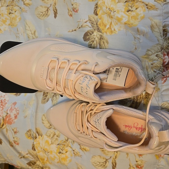 Skechers Women's Sneakers - Picture 3 of 6